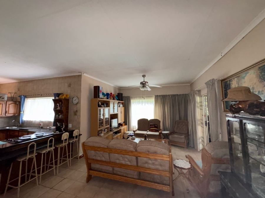 4 Bedroom Property for Sale in Safari Gardens North West